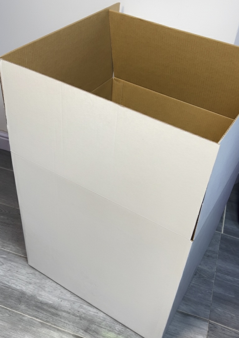 White Plain Balloon Box